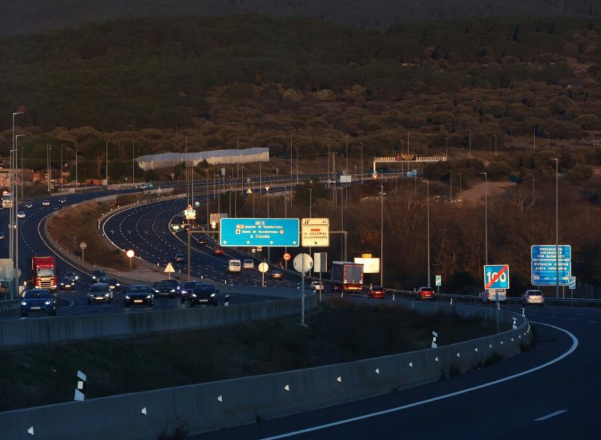 Las carreteras españolas que más se atascan en verano: los cuellos de botella de la movilidad estival