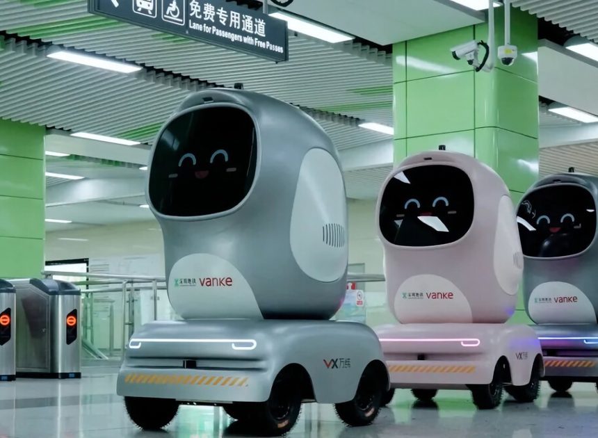 No puedes subir al metro de Madrid con un patinete eléctrico. En el de China, los robots ya son un pasajero más