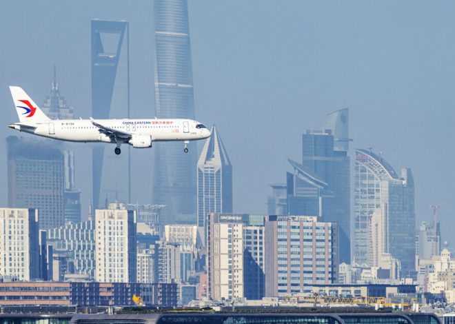 La guerra comercial entre China y EEUU va también de aviones. El Comac C919 ya amenaza el futuro de Boeing y Airbus
